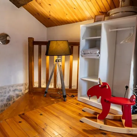 Ferienhaus Maison De Village Au Coeur Des Remparts